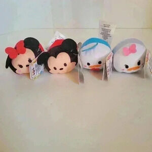 Disney Tsum Tsum Mini Plush Lot Of 4 2023 NWT Mickey Mouse, Minnie, Donald Duck